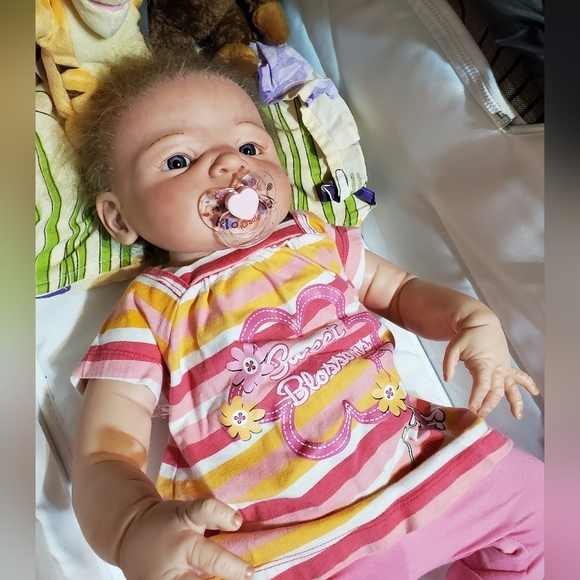 COPY - Reborn doll Chloe - Picture 4 of 12